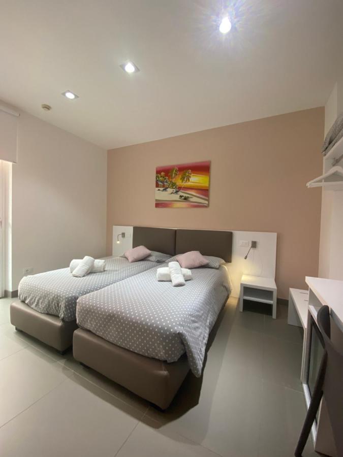 Hotel Aurora & Appartamenti 토르볼레 외부 사진