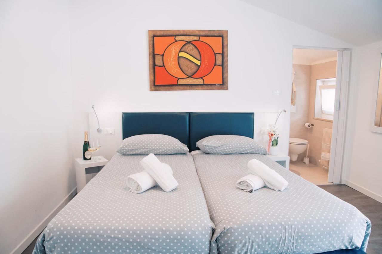 Hotel Aurora & Appartamenti 토르볼레 외부 사진