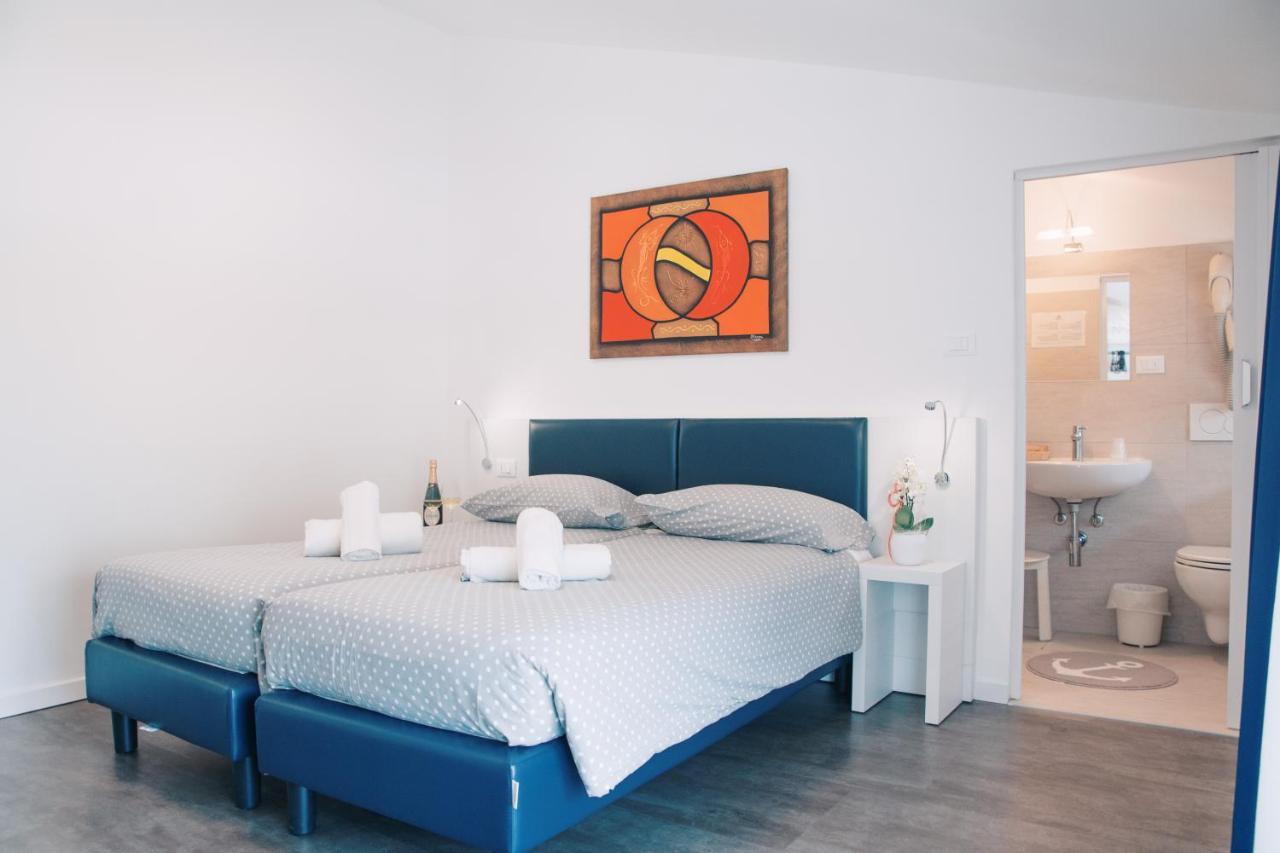 Hotel Aurora & Appartamenti 토르볼레 외부 사진