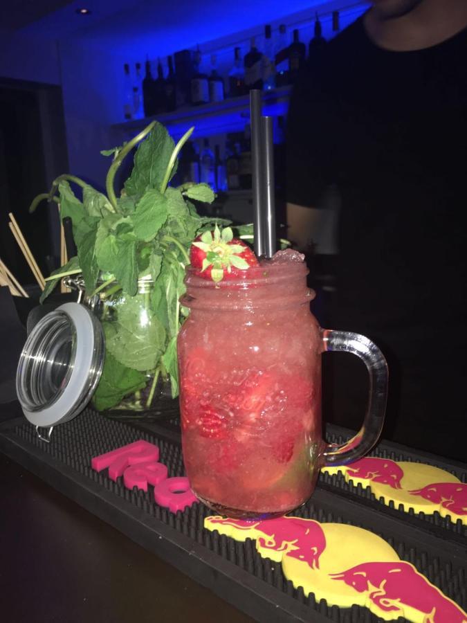 Hotel Aurora & Appartamenti 토르볼레 외부 사진