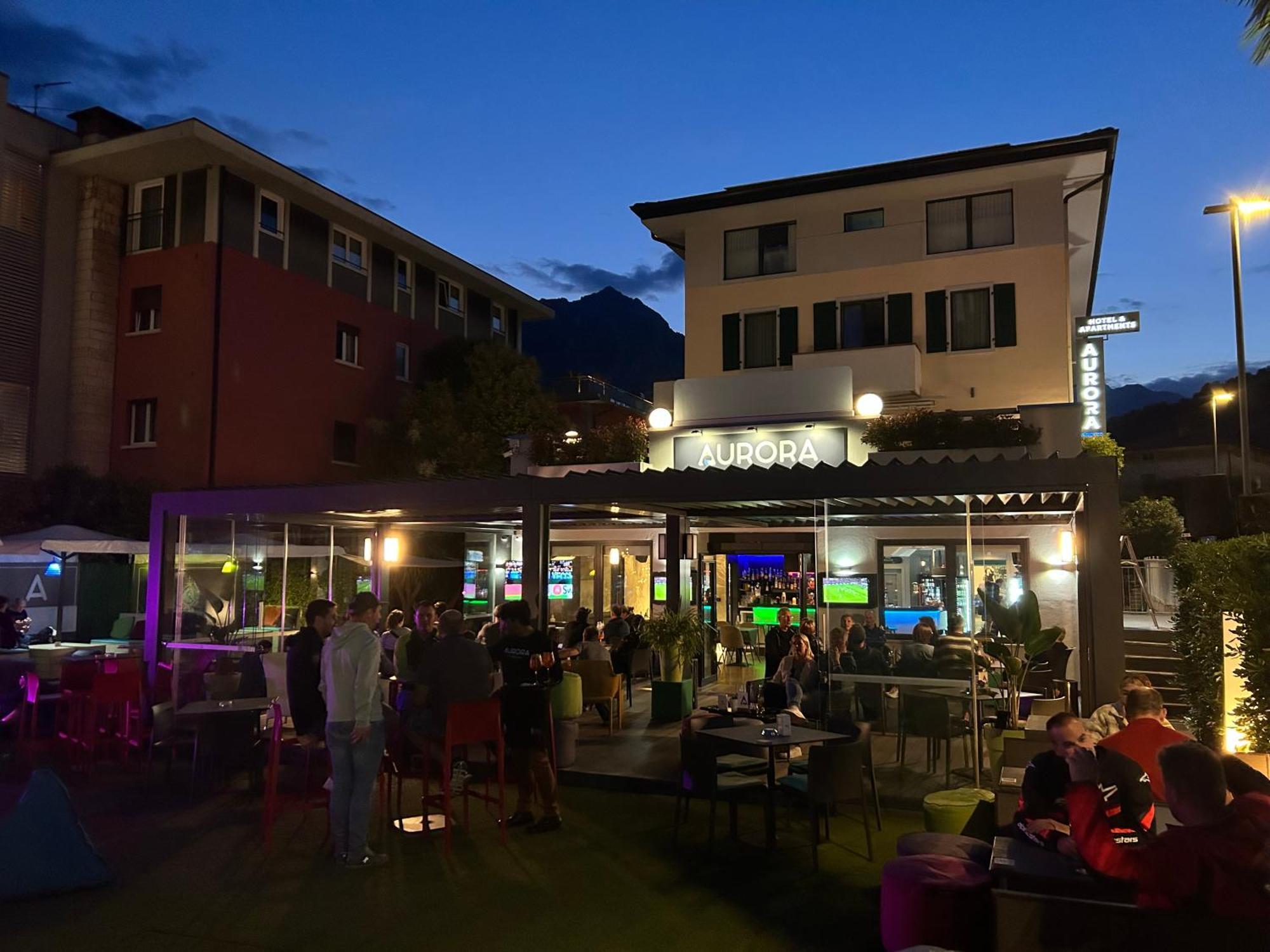 Hotel Aurora & Appartamenti 토르볼레 외부 사진